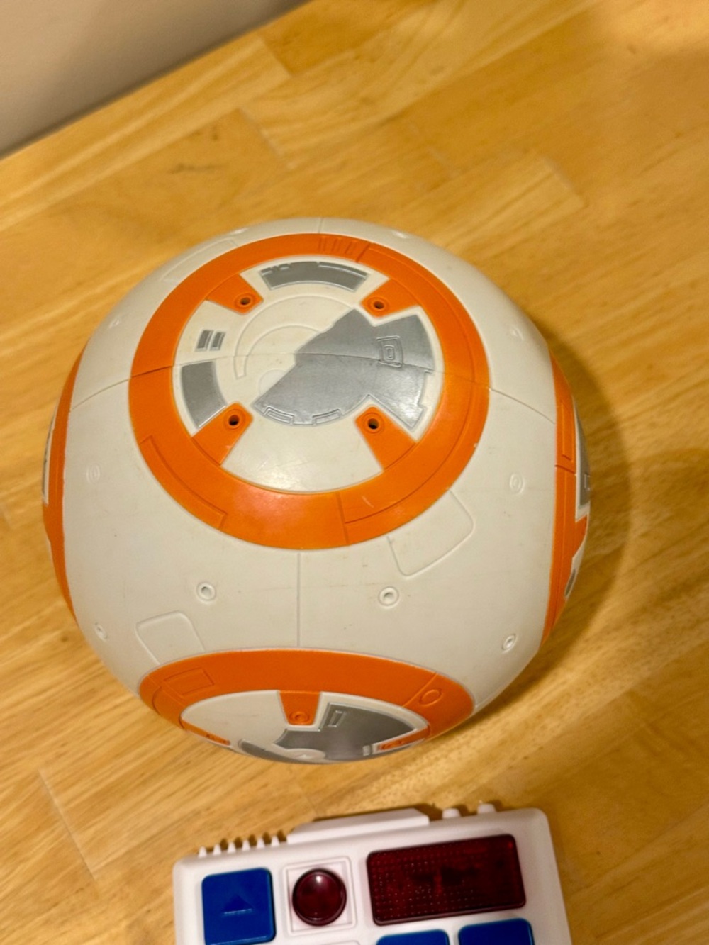 Custom Disney BB-8 Droid – Built at Disney Droid Depot Star Wars Galaxy’s Edge - Picture 8 of 14
